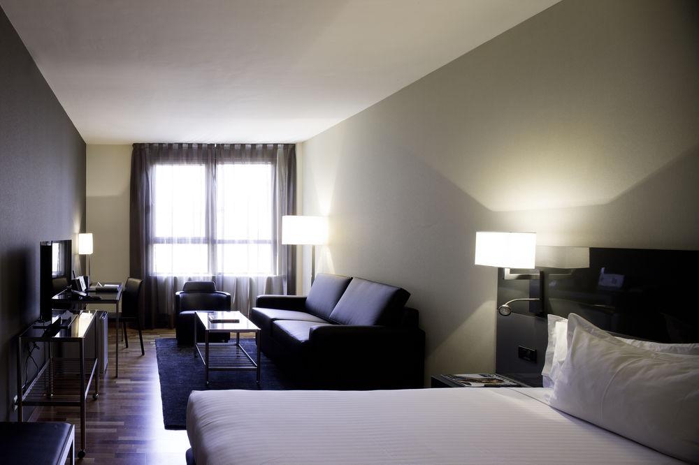 Ac Hotel Avenida De America By Marriott Madrid Exteriör bild