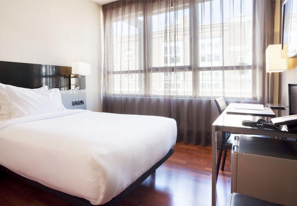 Ac Hotel Avenida De America By Marriott Madrid Exteriör bild
