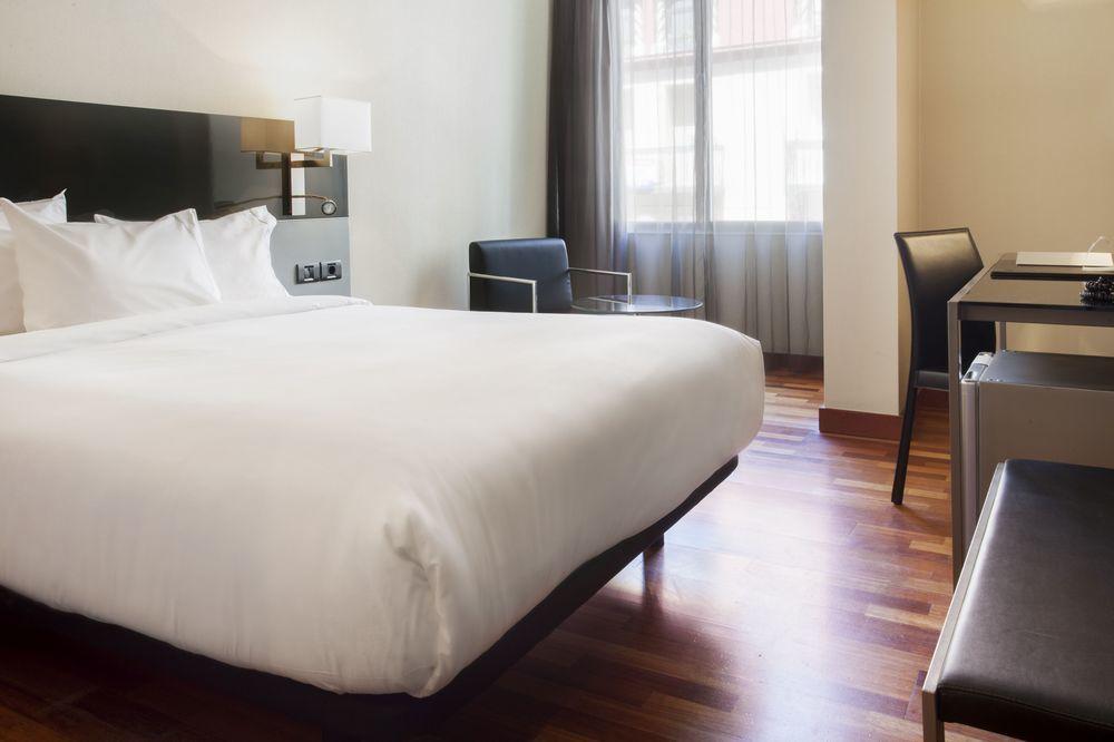 Ac Hotel Avenida De America By Marriott Madrid Exteriör bild