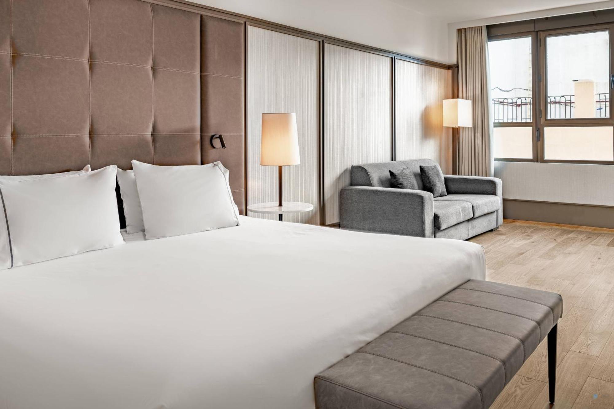 Ac Hotel Avenida De America By Marriott Madrid Exteriör bild