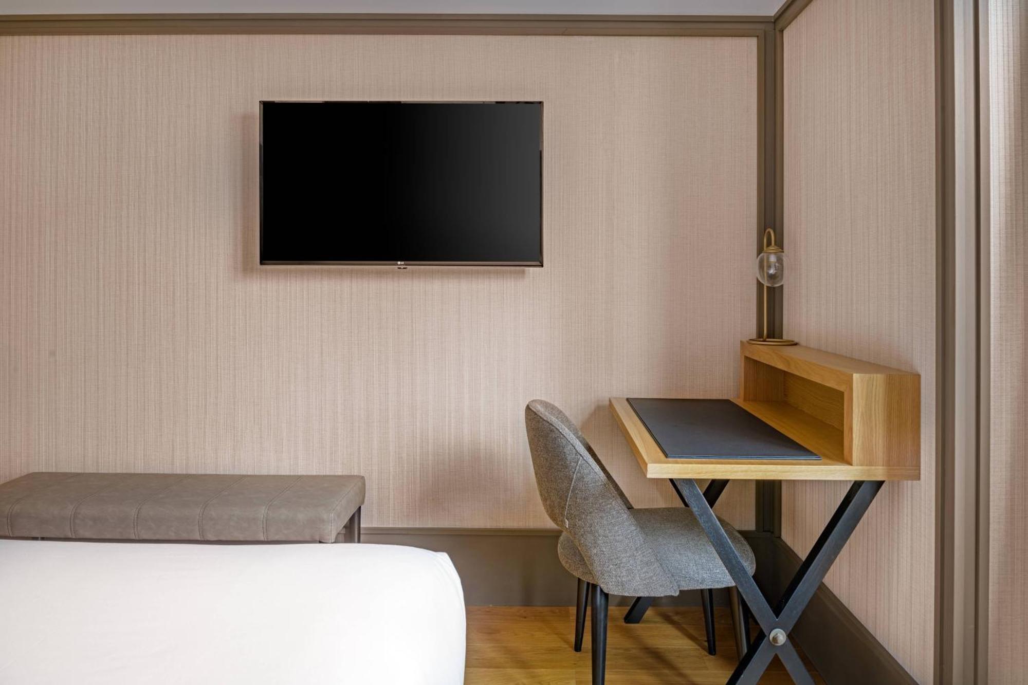 Ac Hotel Avenida De America By Marriott Madrid Exteriör bild