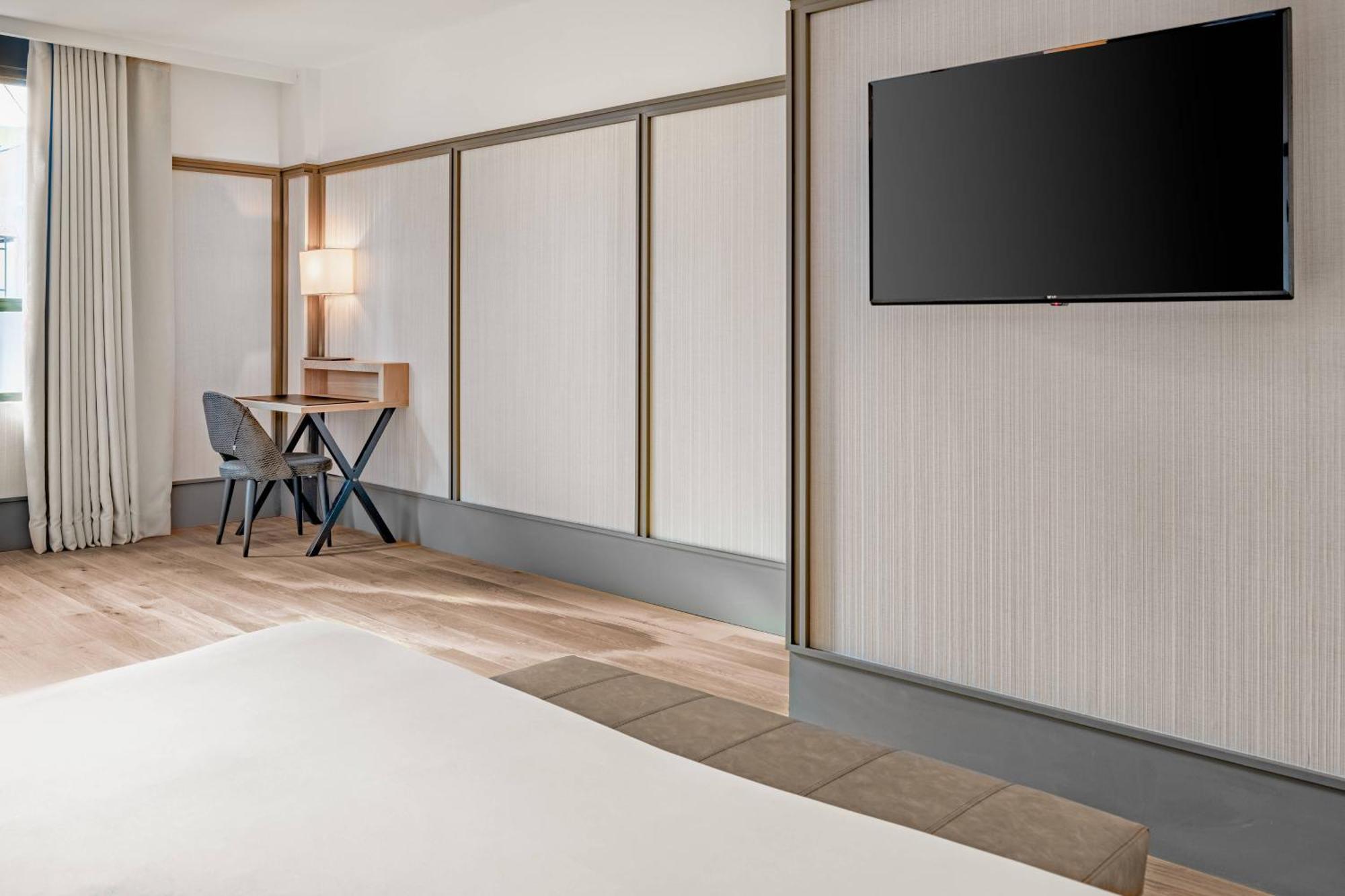 Ac Hotel Avenida De America By Marriott Madrid Exteriör bild
