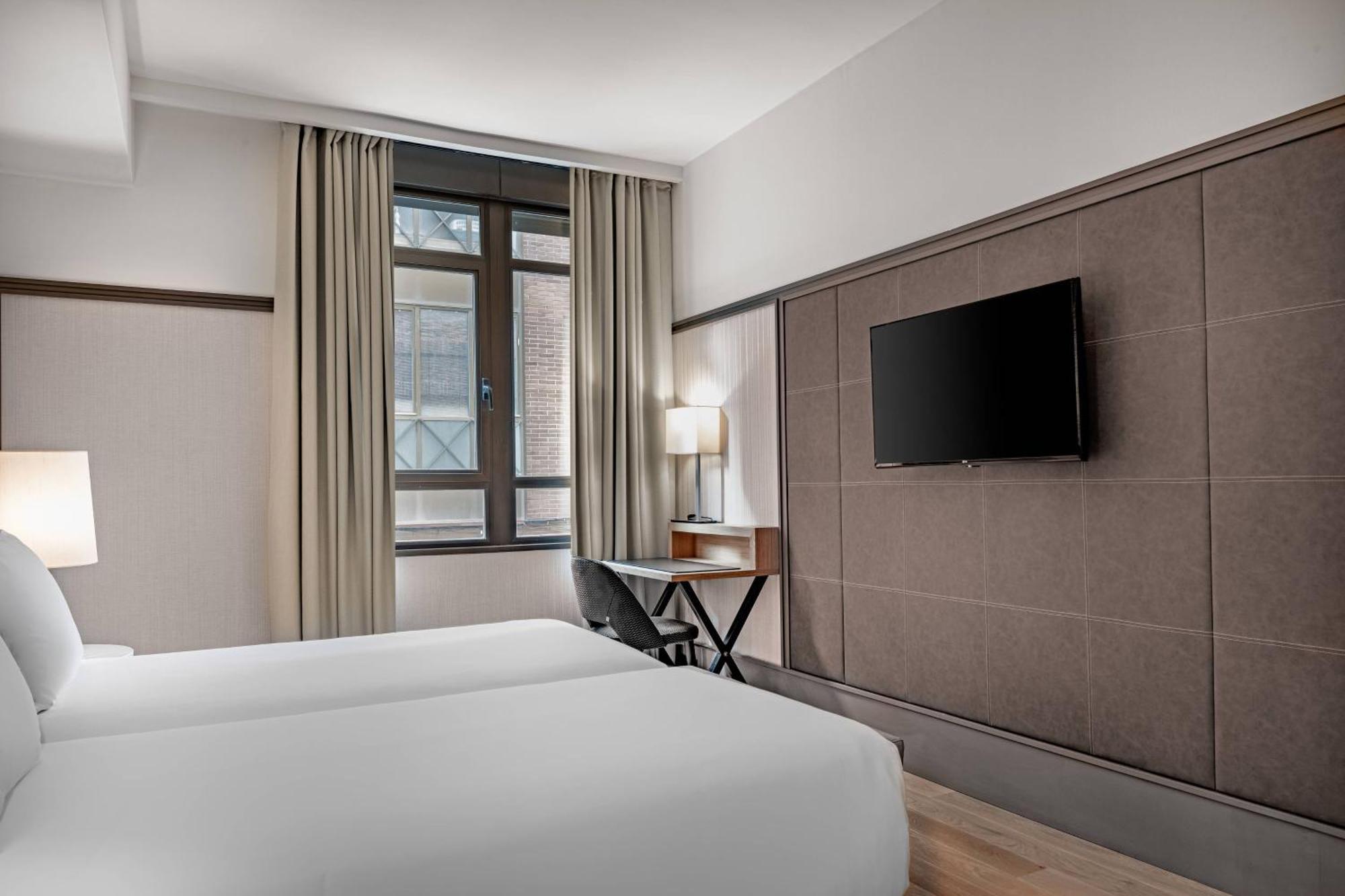 Ac Hotel Avenida De America By Marriott Madrid Exteriör bild