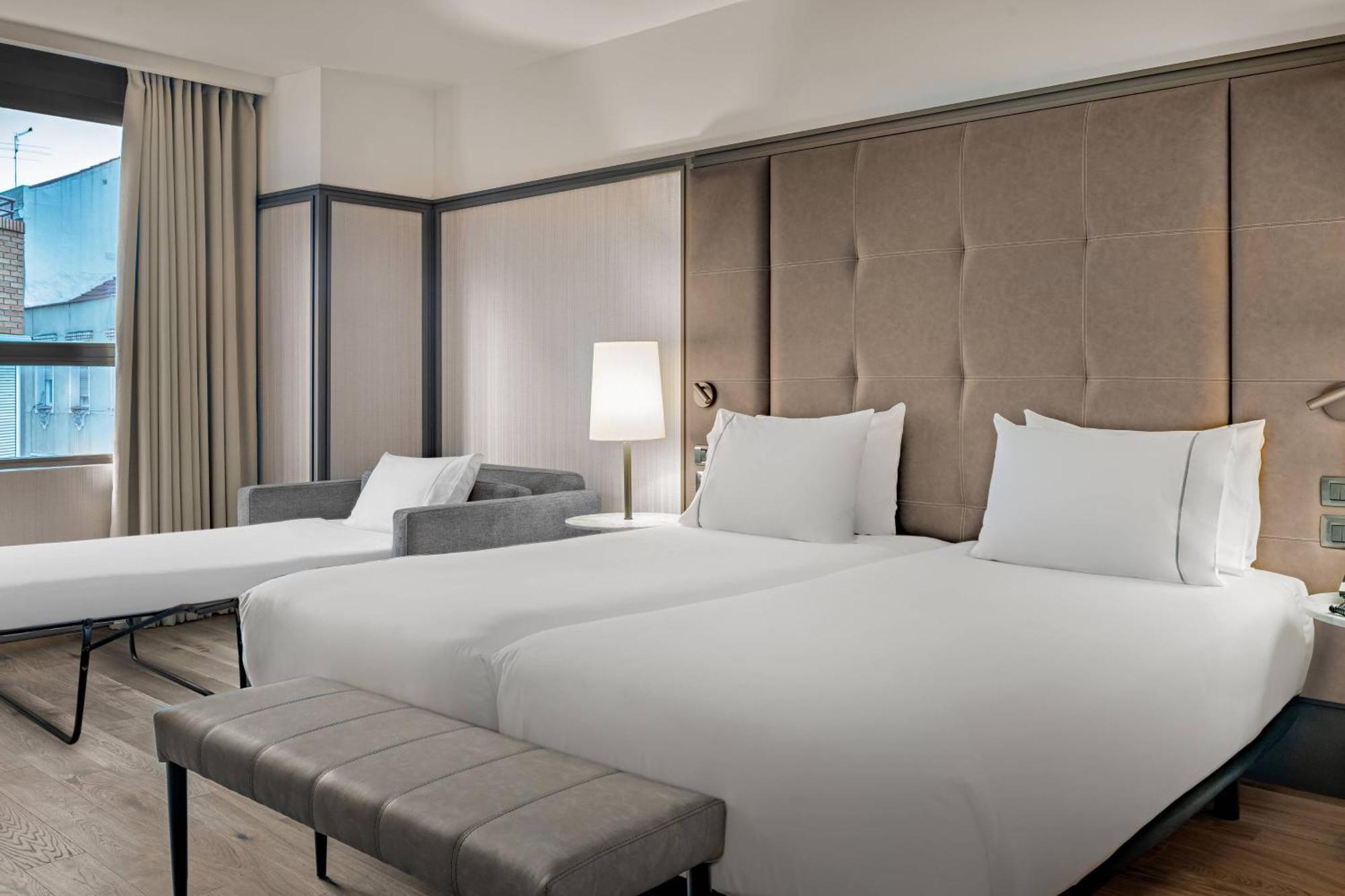 Ac Hotel Avenida De America By Marriott Madrid Exteriör bild