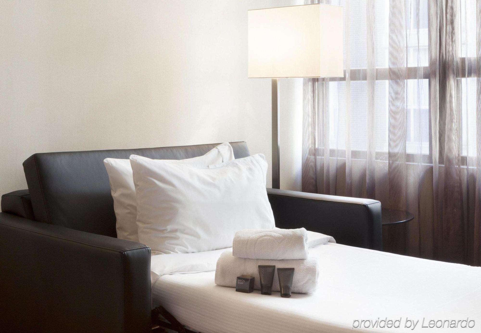 Ac Hotel Avenida De America By Marriott Madrid Exteriör bild